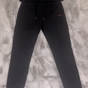 Hugo Boss Dress - Använt några gånger, som ny!