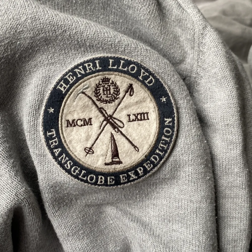 Henri Lloyd tröja. Hoodies.