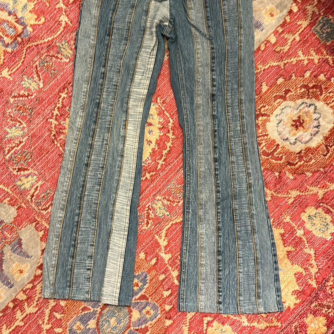 lågmidjade jeans med snörning - 91