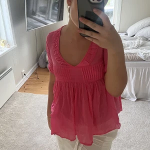 Rosa blus - Aldrig använd , köpt secondhand 