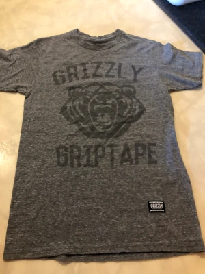 Grizzly grip tape tshirt - Bra skick