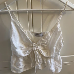 Topp - Jättesöt topp som är perfekt nu inför sommaren! 