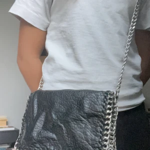 Tiamo väska - Säljer min fina Tiamo väska som inte kommer till användning. Skriv för fler bilder eller frågor. Pris kan diskuteras. 