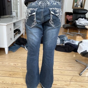 Bootcut jeans - Asnygg jeans som inte kommer till användning!