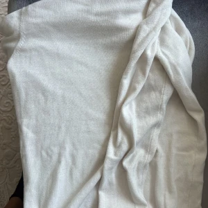 Mysig hoodie tunn - jätte skön & mysig hoodie från Lindex, passar en S/XS! 