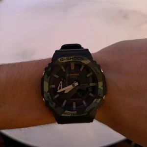 G-Shock X Casio klocka - En G-Shock X Casio klocka i toppskick med fungerande batteri och lampa. Inga konstigheter! Fler och bättre bilder kan fås.