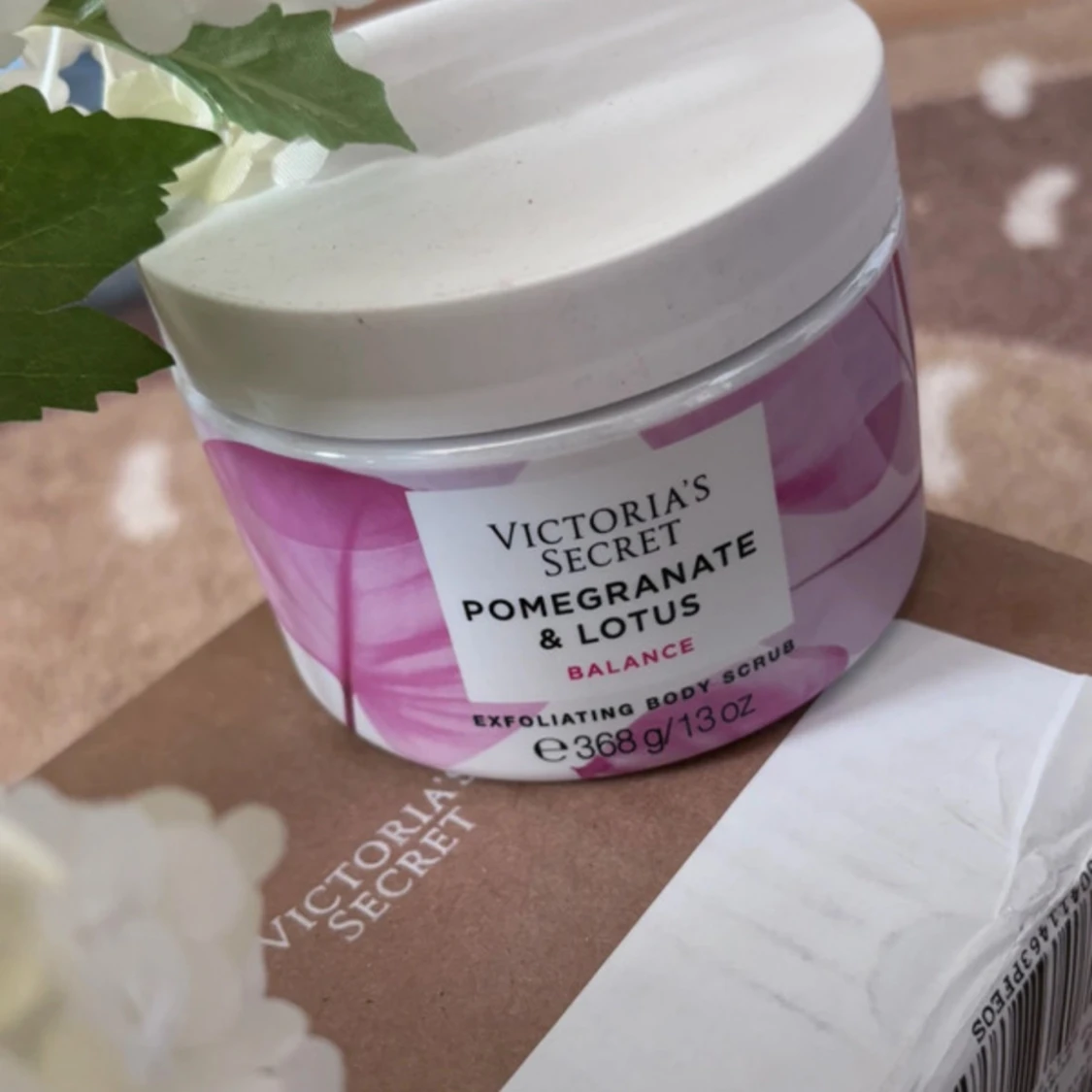 Victoria's Secret Pomegranate & Lotus Exfoliating Body Scrub