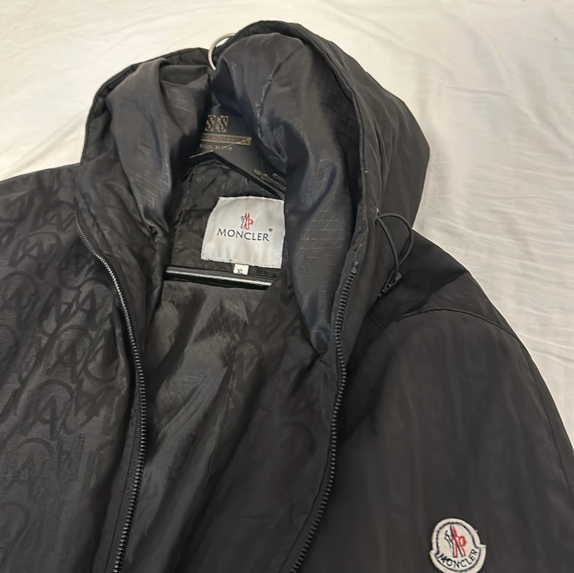 Moncler jacka - 90