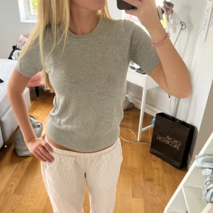 Stickad tshirt  - Stickad Tshirt från zara🩷