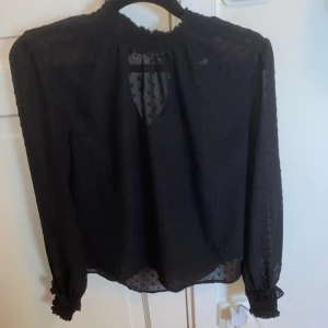 tröja - genomskinligt svart tröja