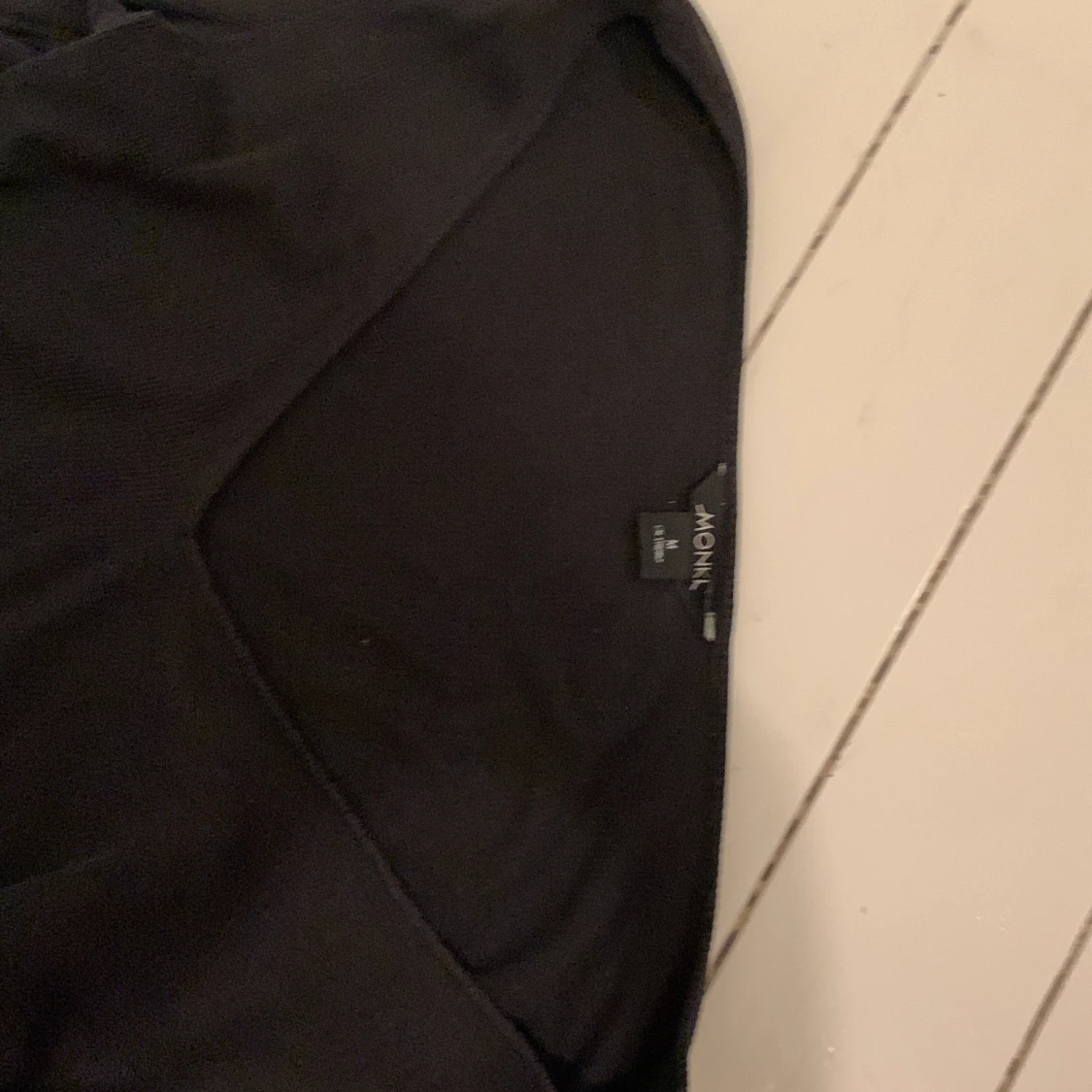 Svart långärmad tröja från Monki - 92