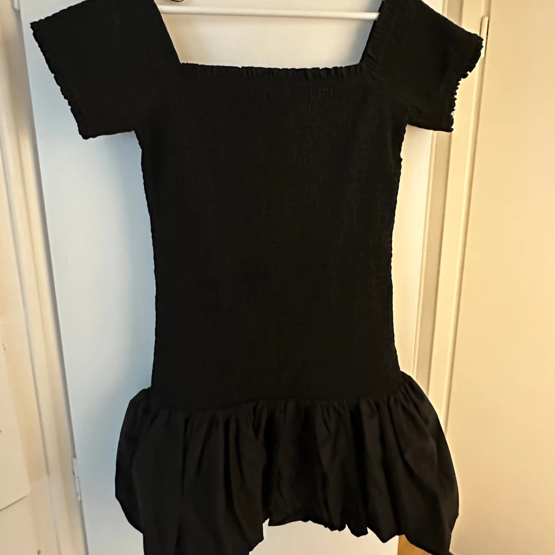 Svart klänning  - 91