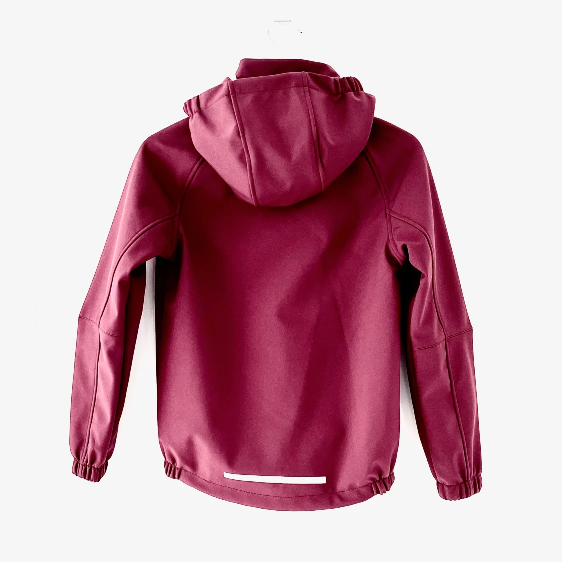 Vinröd vindjacka från Everest till ungdom - 90