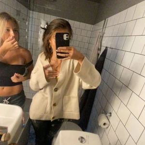 Kofta - Jättesöt kofta från hm i storlek xs!💕