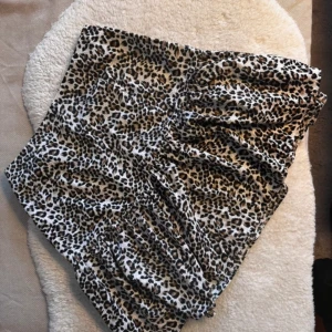 Leopard kjol  - Aldrig använd❤️🎀