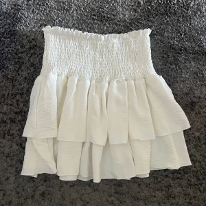 volang kjol - använd några få gånger💕