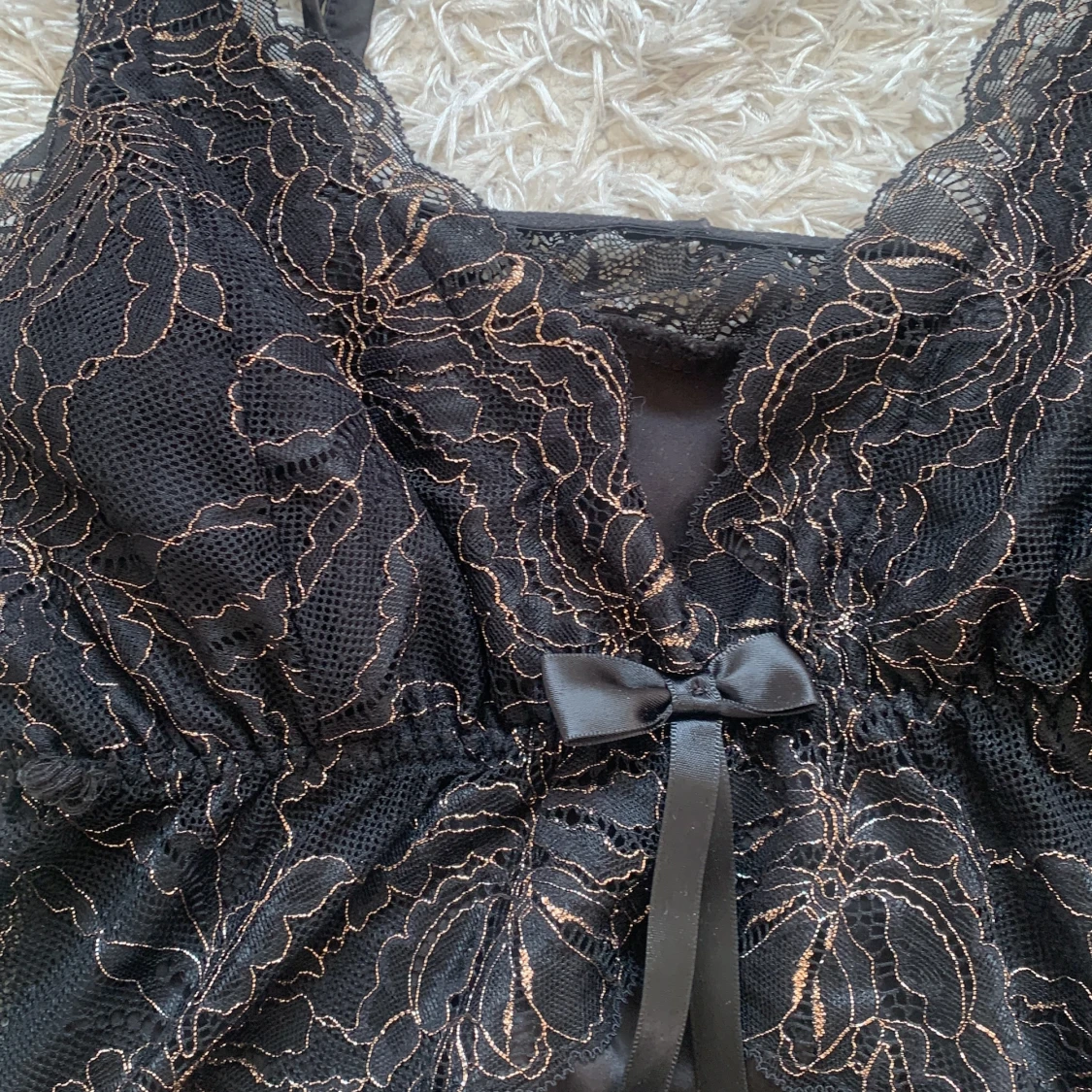 Svart spetslinne  - 90