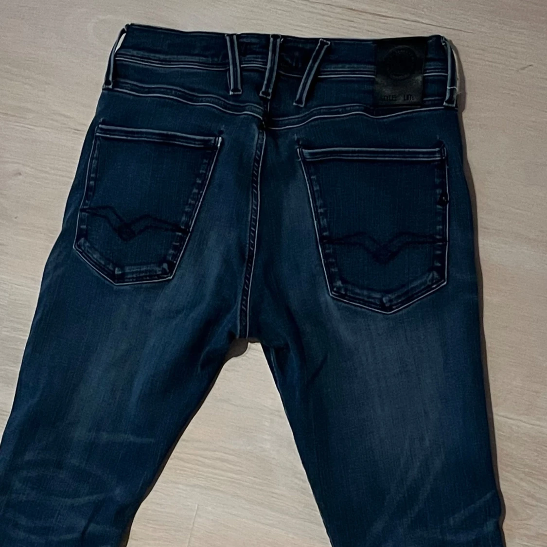 Mörkblå jeans från Replay - 92