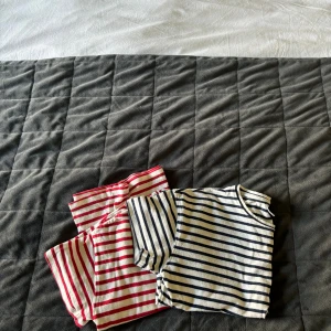 T-shirts 💕 - Säljer båda för 100 💕