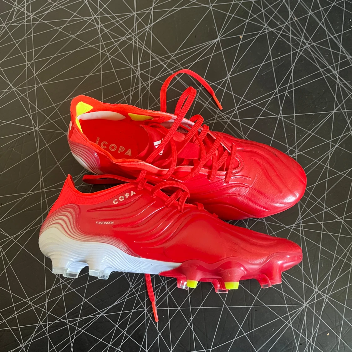 Adidas fotbollsskor  - 90