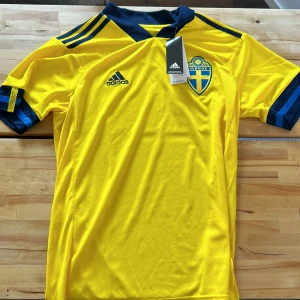 Sverige tröja - Helt ny aldrig använd 