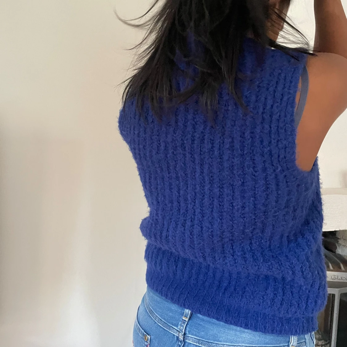 Blå stickad väst - 1