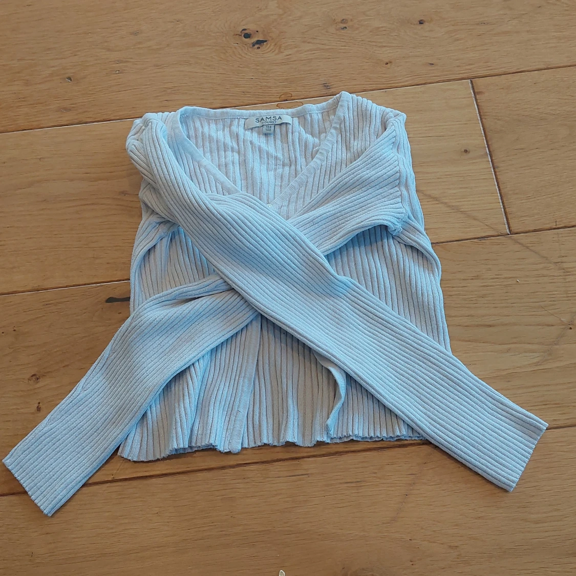 Vit ribbad kofta  - 90