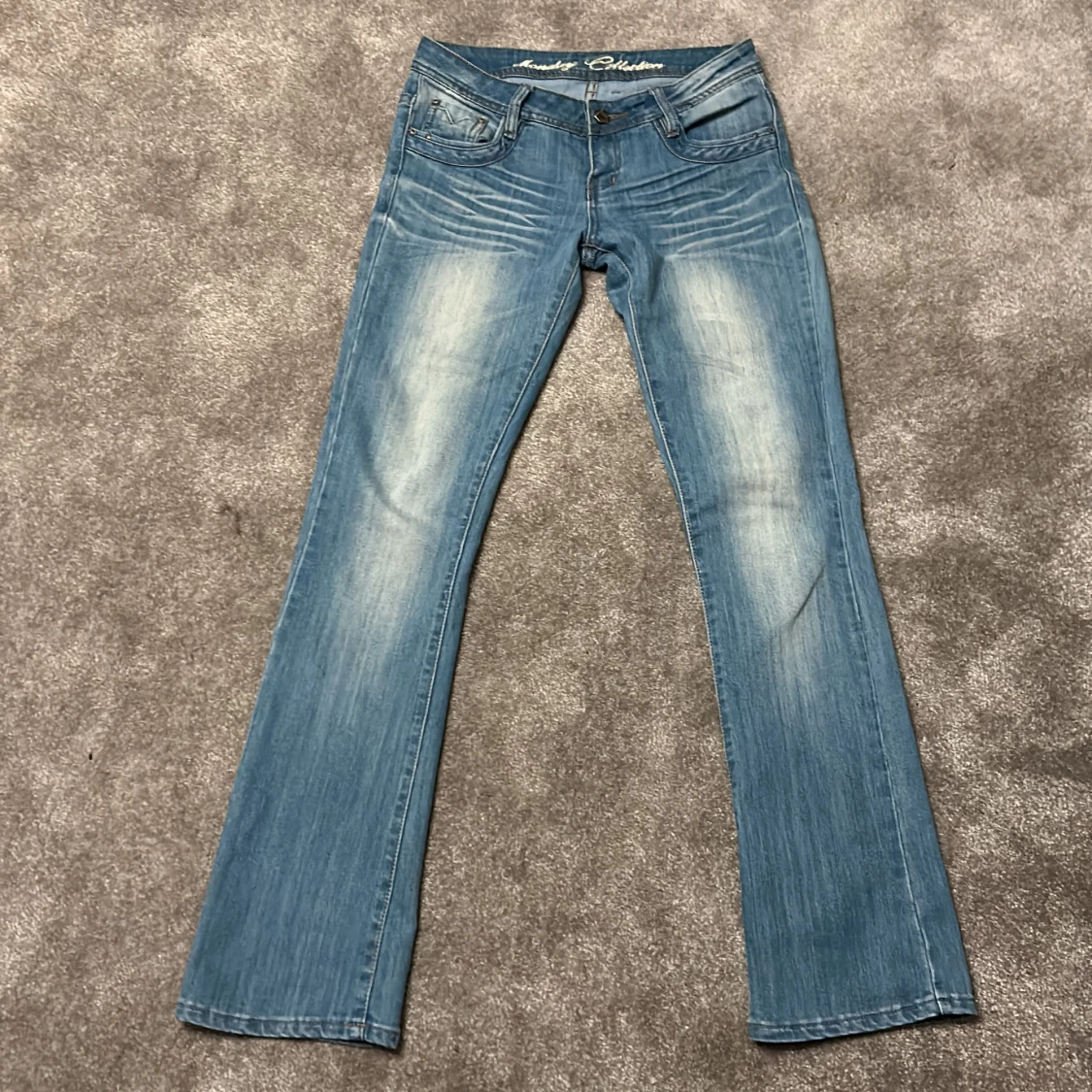 Blå bootcut jeans - 92