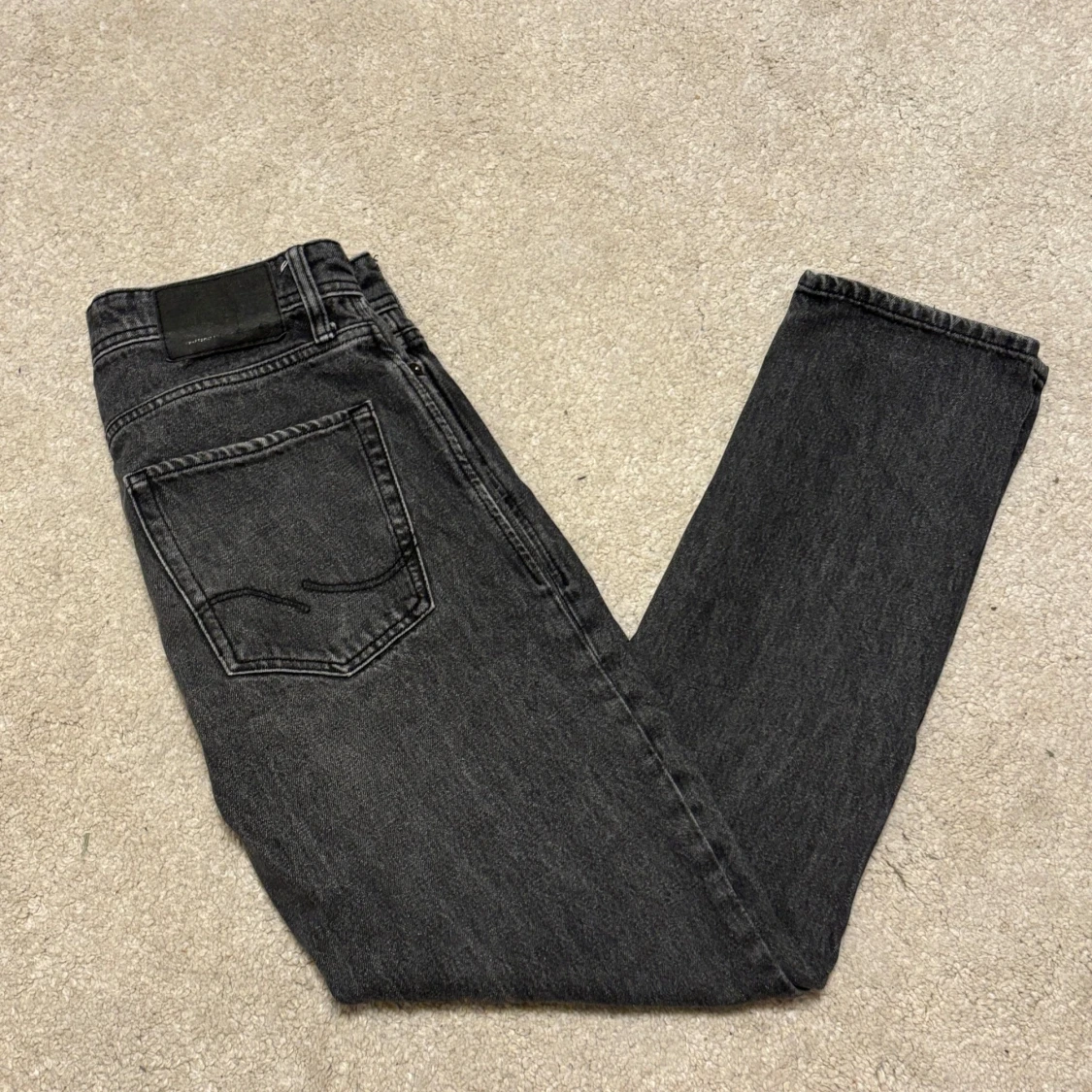 Svarta jeansbyxor - 90