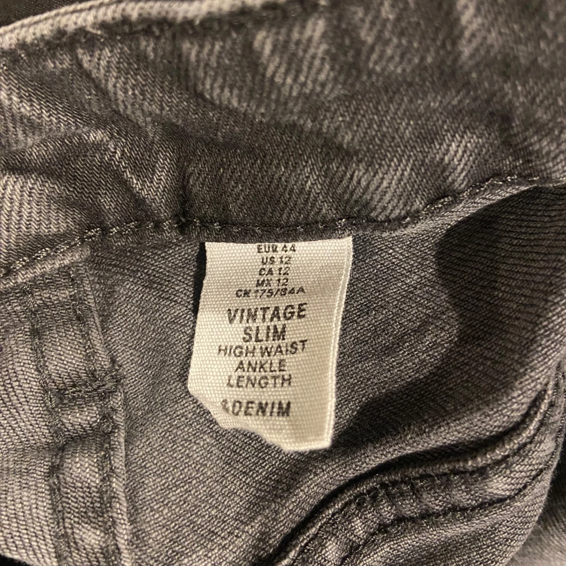 Svarta vintage slim jeans - 91