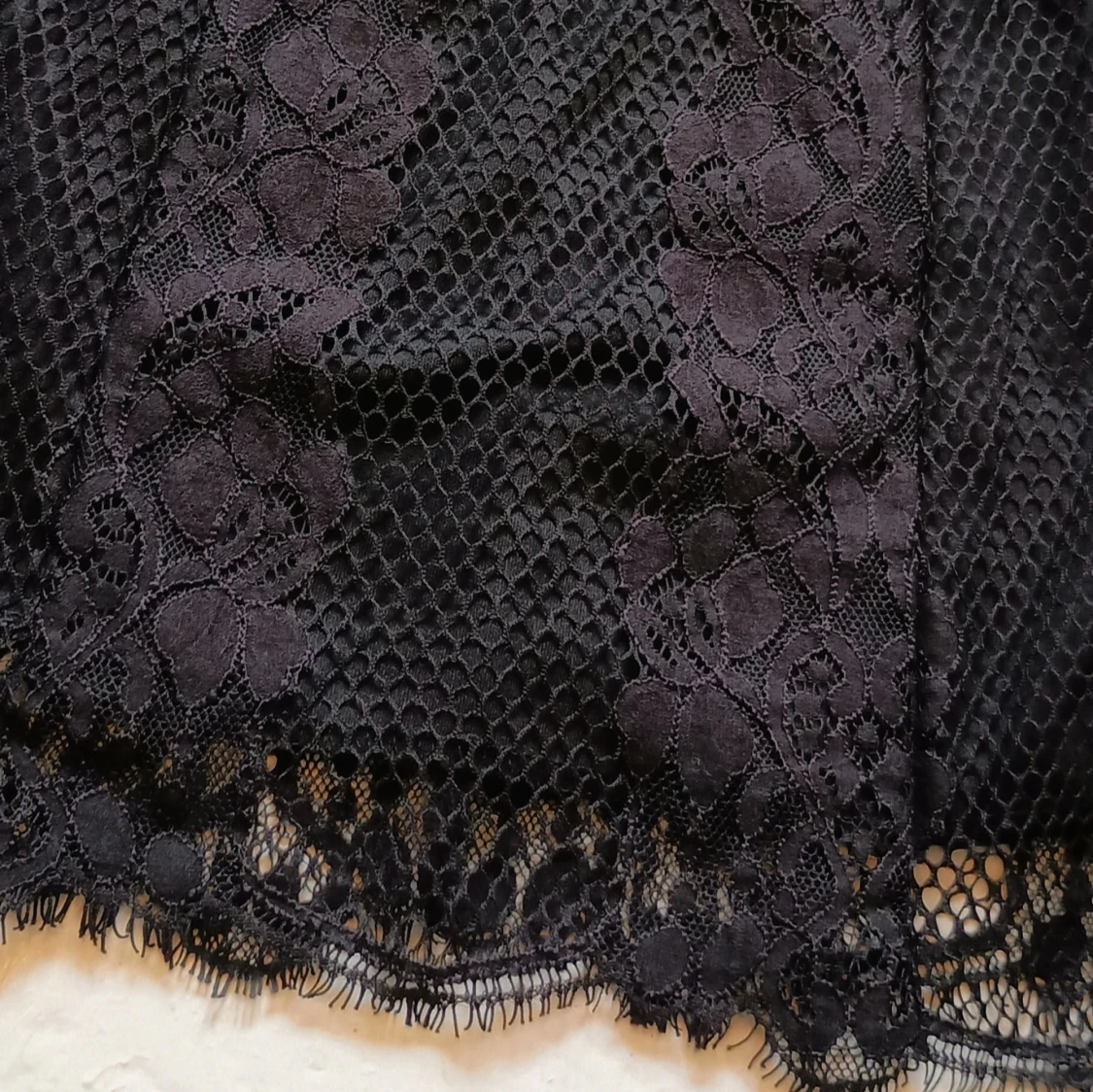 Svart spetsklänning - 3