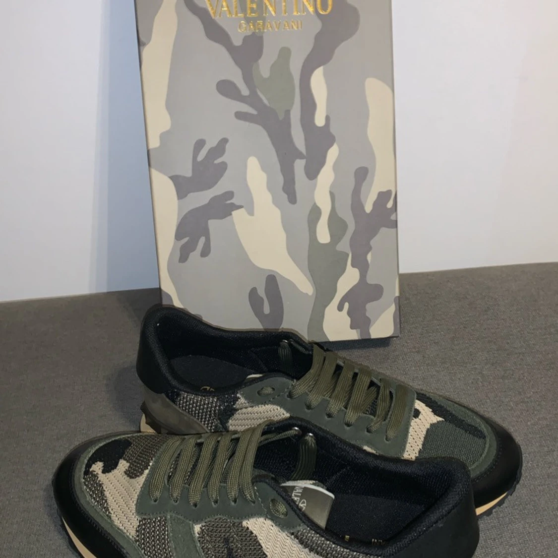 Valentino Garavani sneakers i camouflage - 91