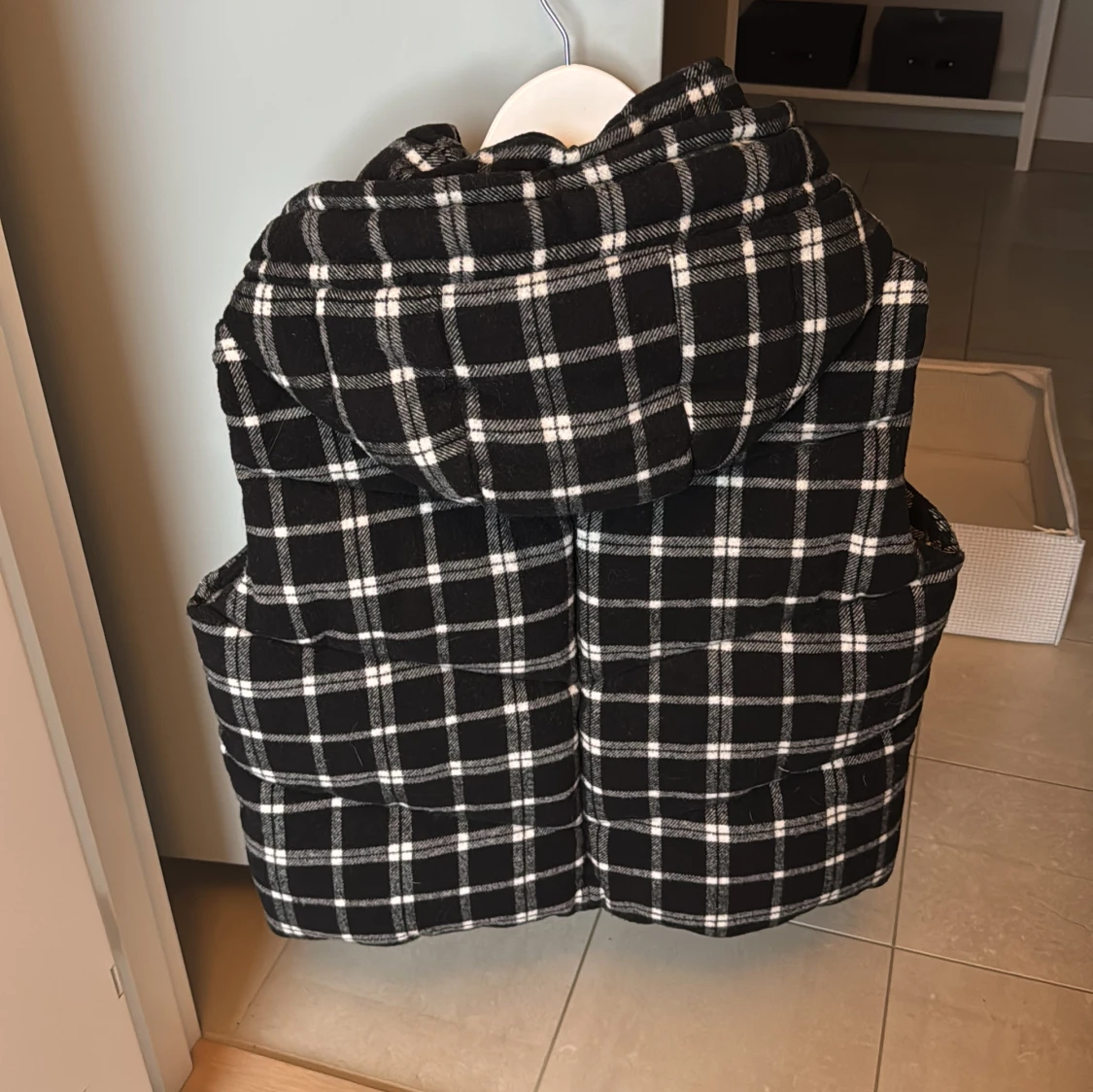 Svartvit rutig väst från Zara - 90