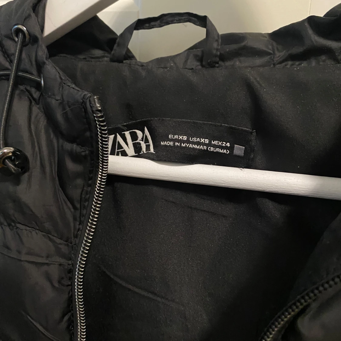 Svart dunväst från Zara - 90