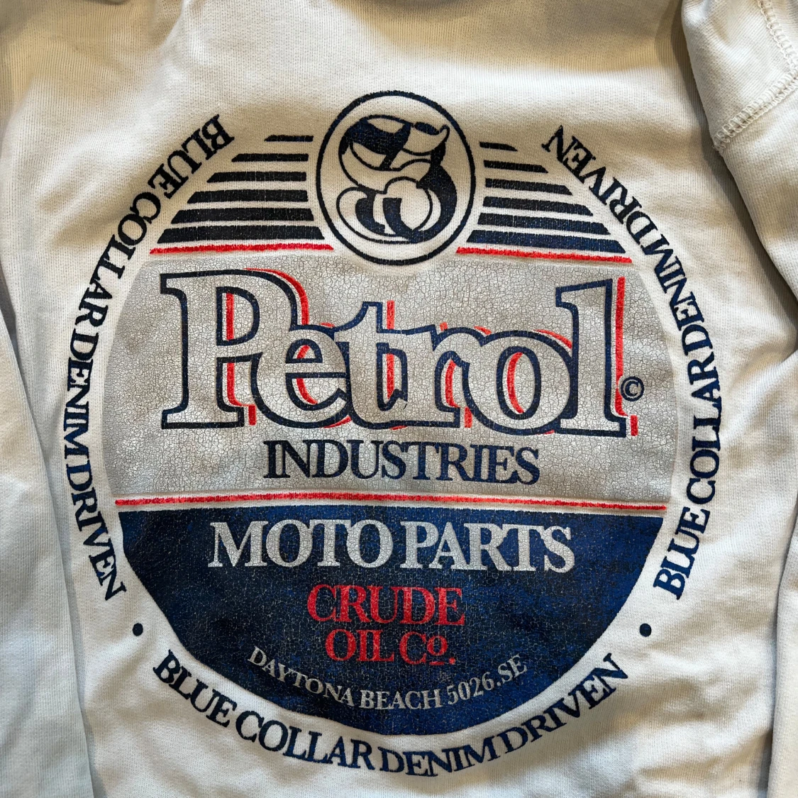 Vit hoodie från Petrol Industries - 90