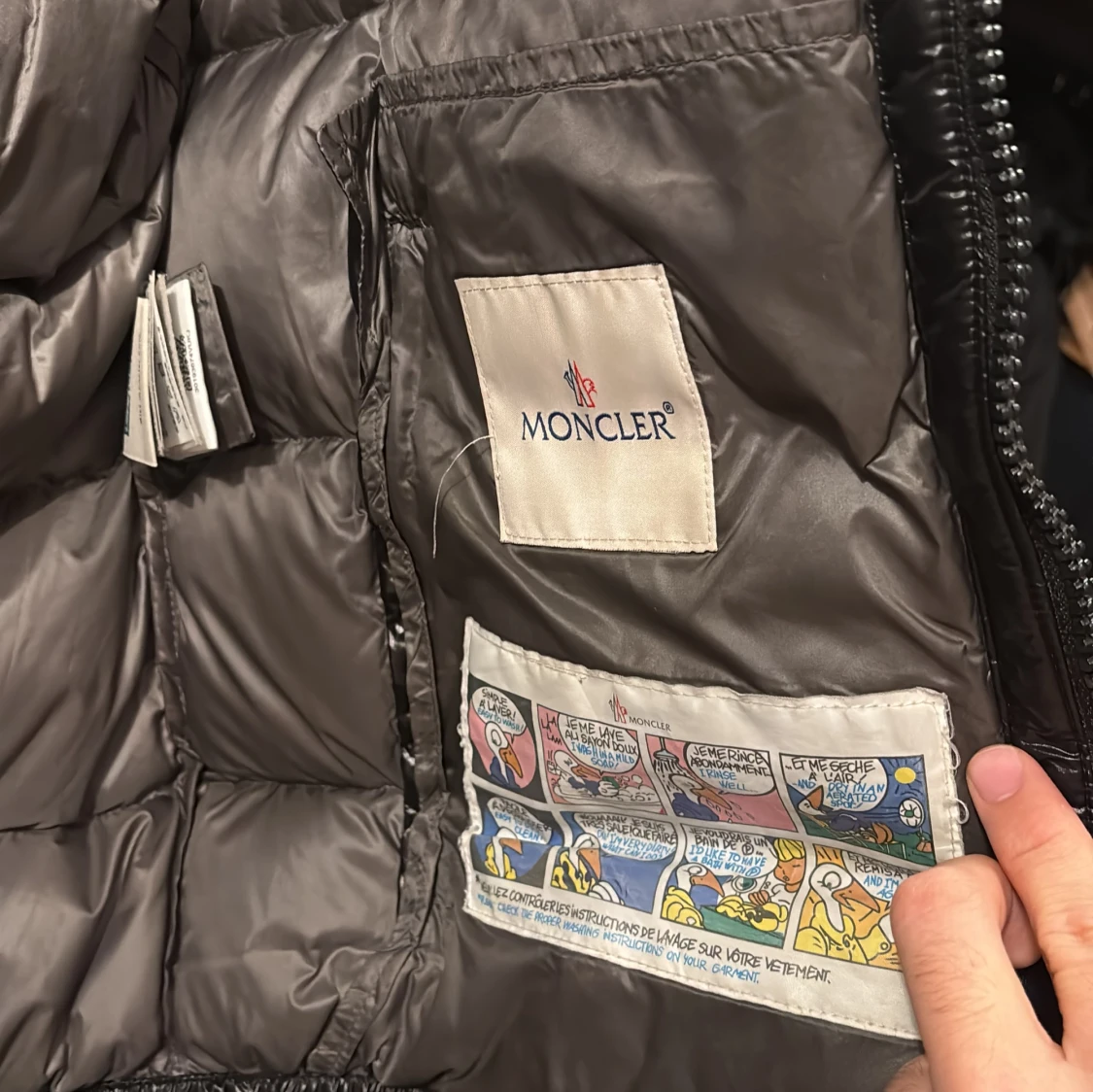 Svart dunväst från Moncler - 90