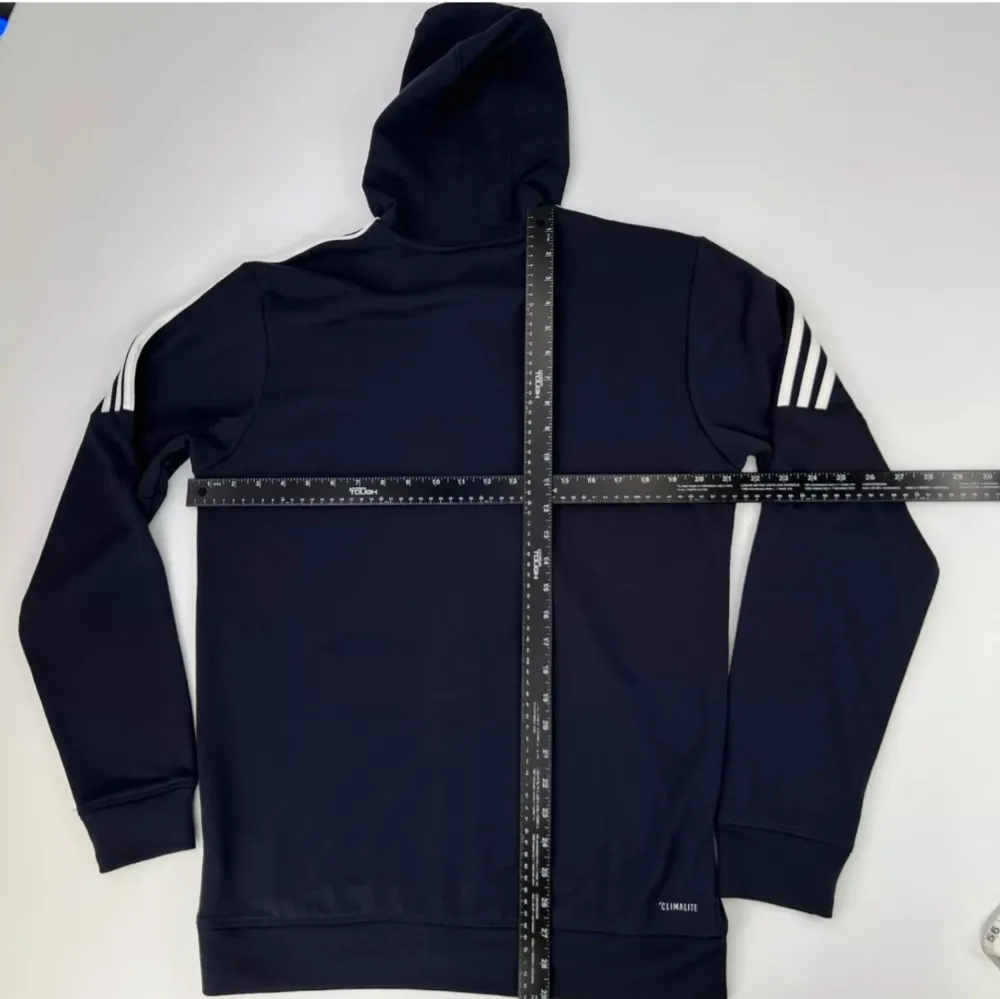 00s Adidas hoodie back to retro. Hoodies.