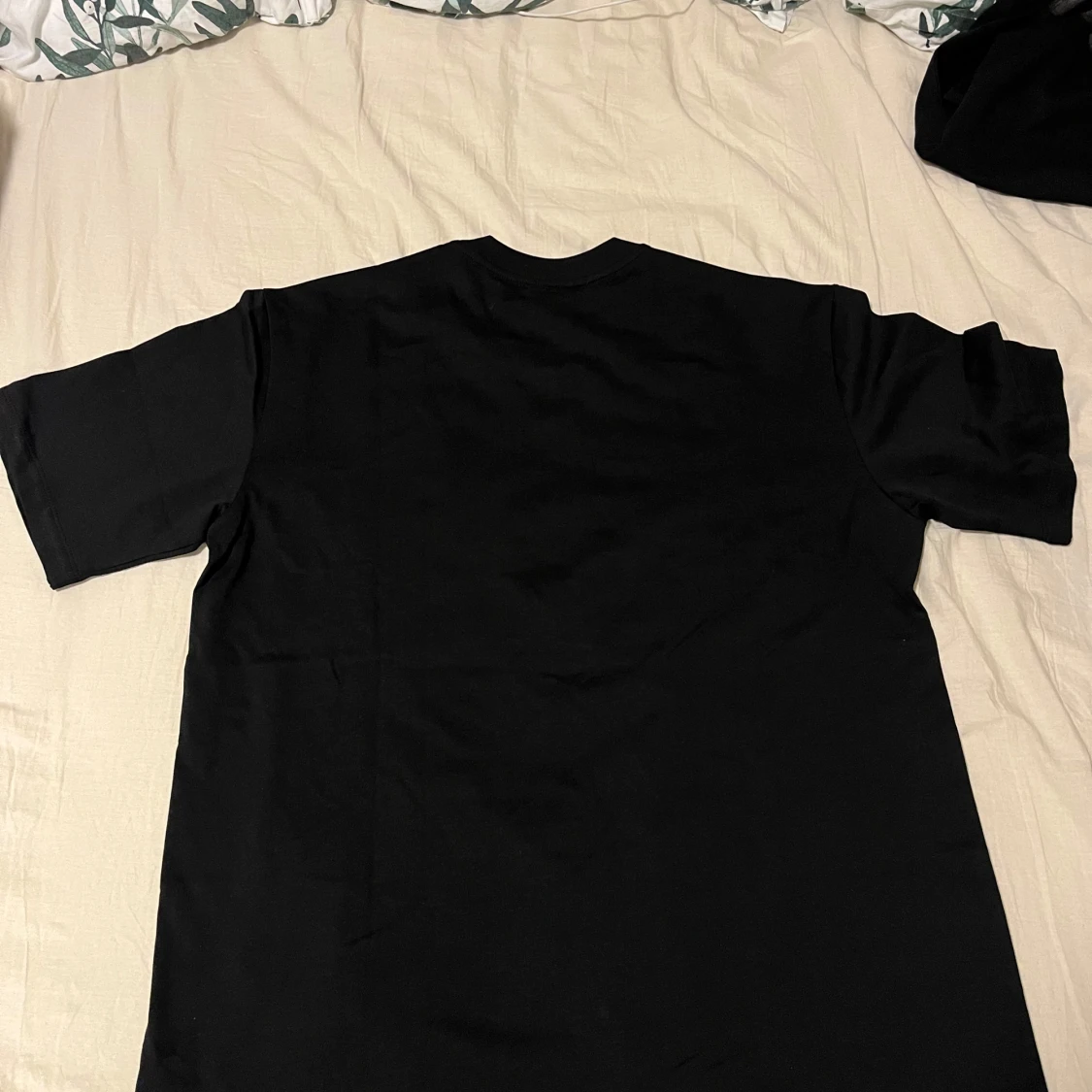 Marcelo Burlon Svart t-shirt med ormmotiv - 90