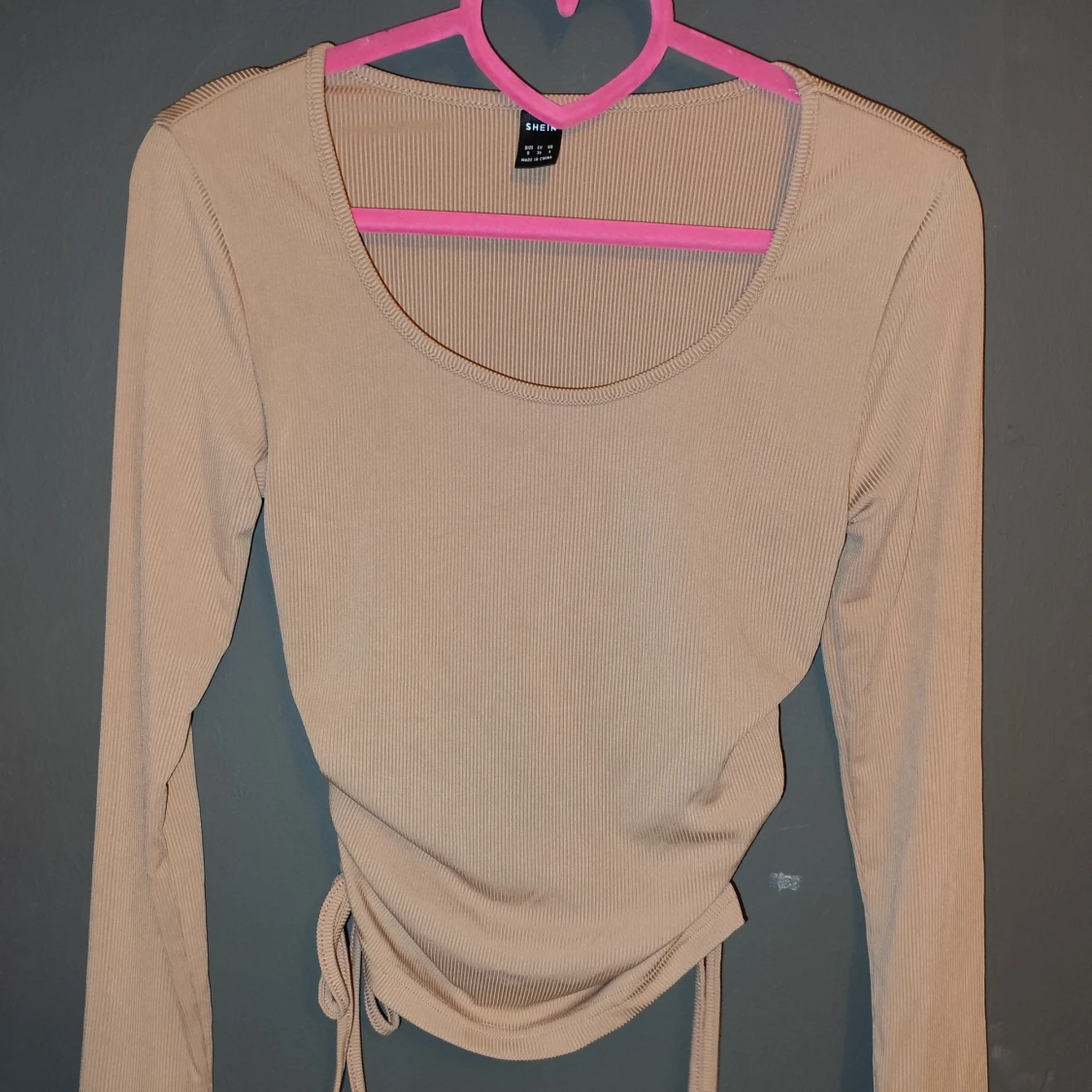 Beige ribbad topp från SHEIN