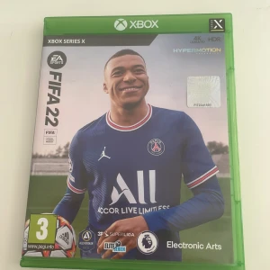 Fifa 22 xbox - Säljer mitt gamla spel som jag inte använder längre, det fungerar på alla xbox platformer vad jag vet