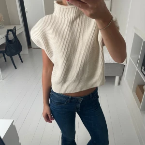 Stickad tröja! - Såå snygg stickad tröja!!🥹🥹🥹