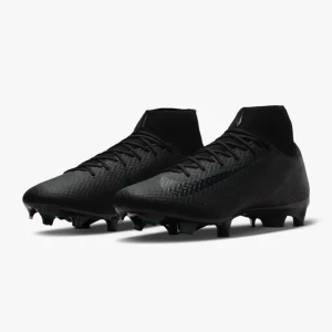 Nike Mercurial Superfly 10 Academy - Hej! Säljer mina nya fotbollskor då de är för små för mig. De är helt nya och anledningen till att jag säljer är för jag inte hann returnera dom. Alltså är de helt oanvända. Ny pris 1199kr  Skriv för mer info och bilder.