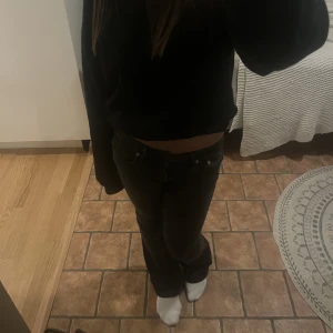 Low waist jeans - Low waist jeans från lager. Knappt använda 