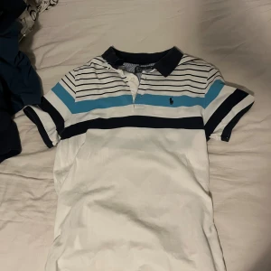 Ralph Lauren pike - Mycket bra skick och inte använd, säljs för att den inte passar. Inga fläckar heller.