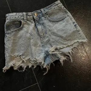 Jeansshorts från new yorker tror jag!! Supersnygga men lite små för mig ✨✨