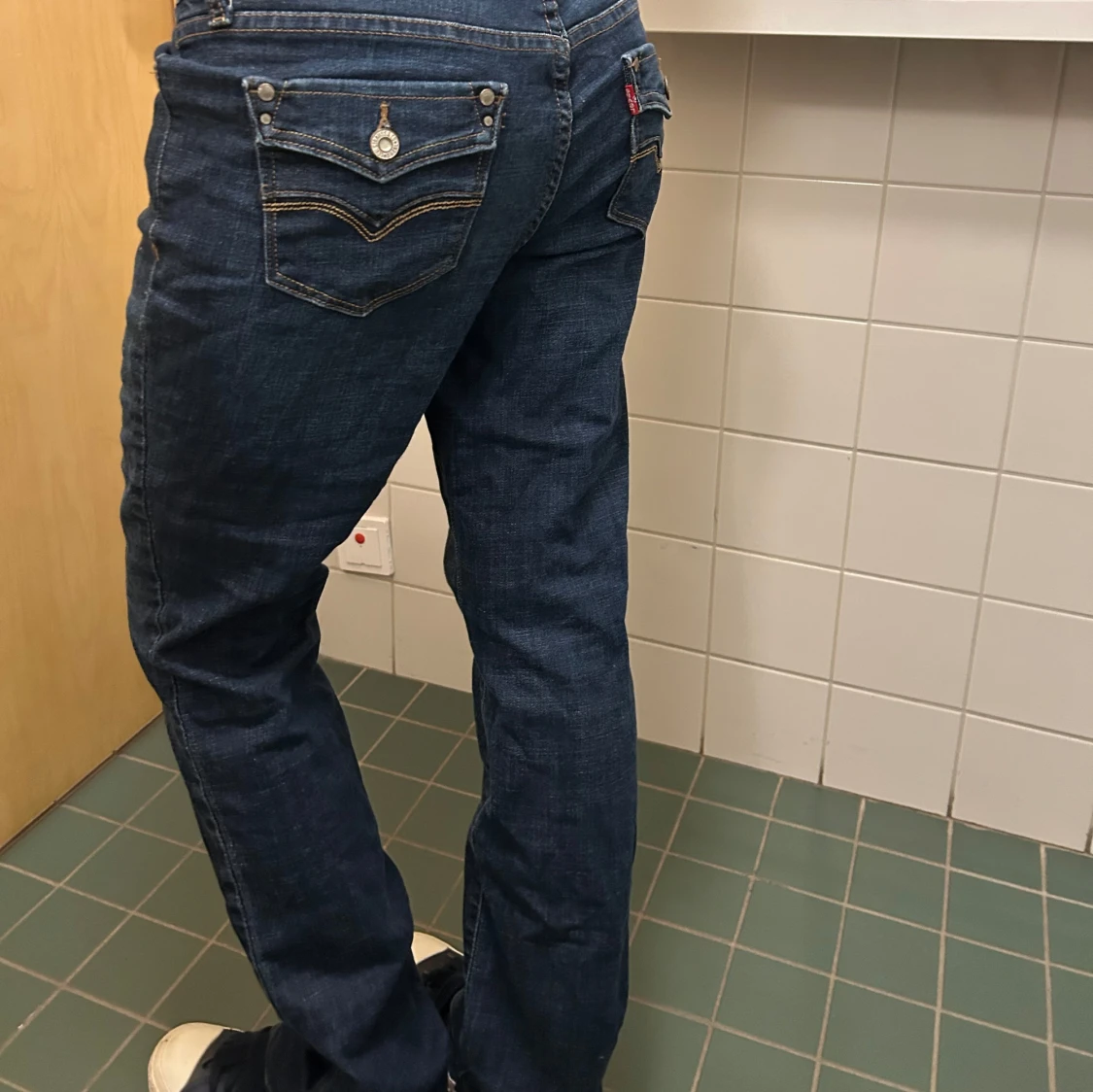 Levis Lowrise jeans