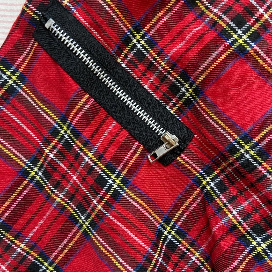 Rödrutig kjol  - 91