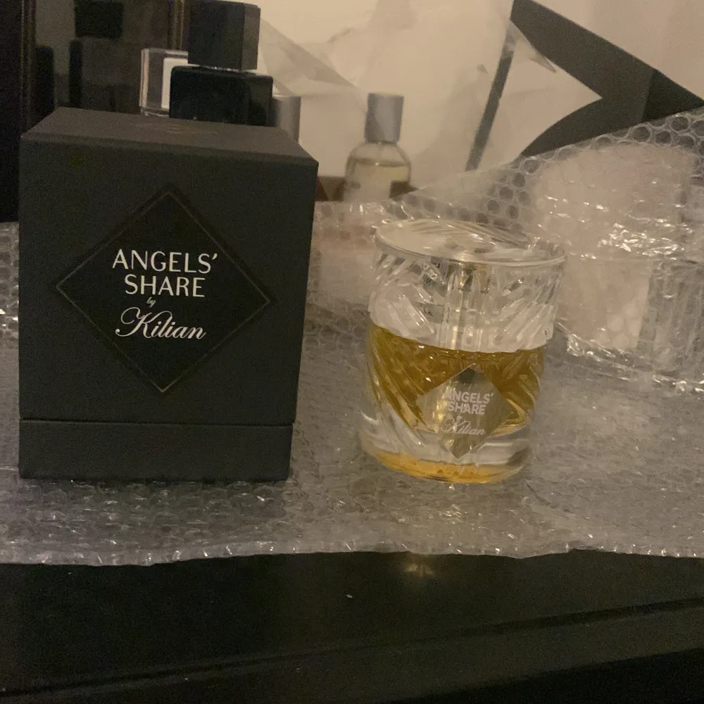 49 ml kvar testsprutat inte min stil. Perfume.