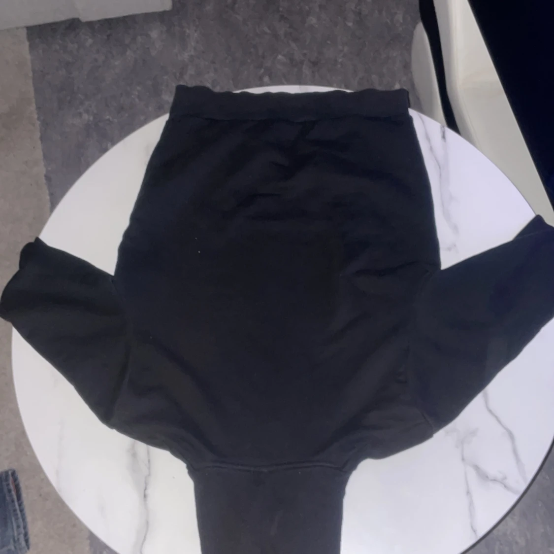 Svart hoodie från Fred Perry - 91