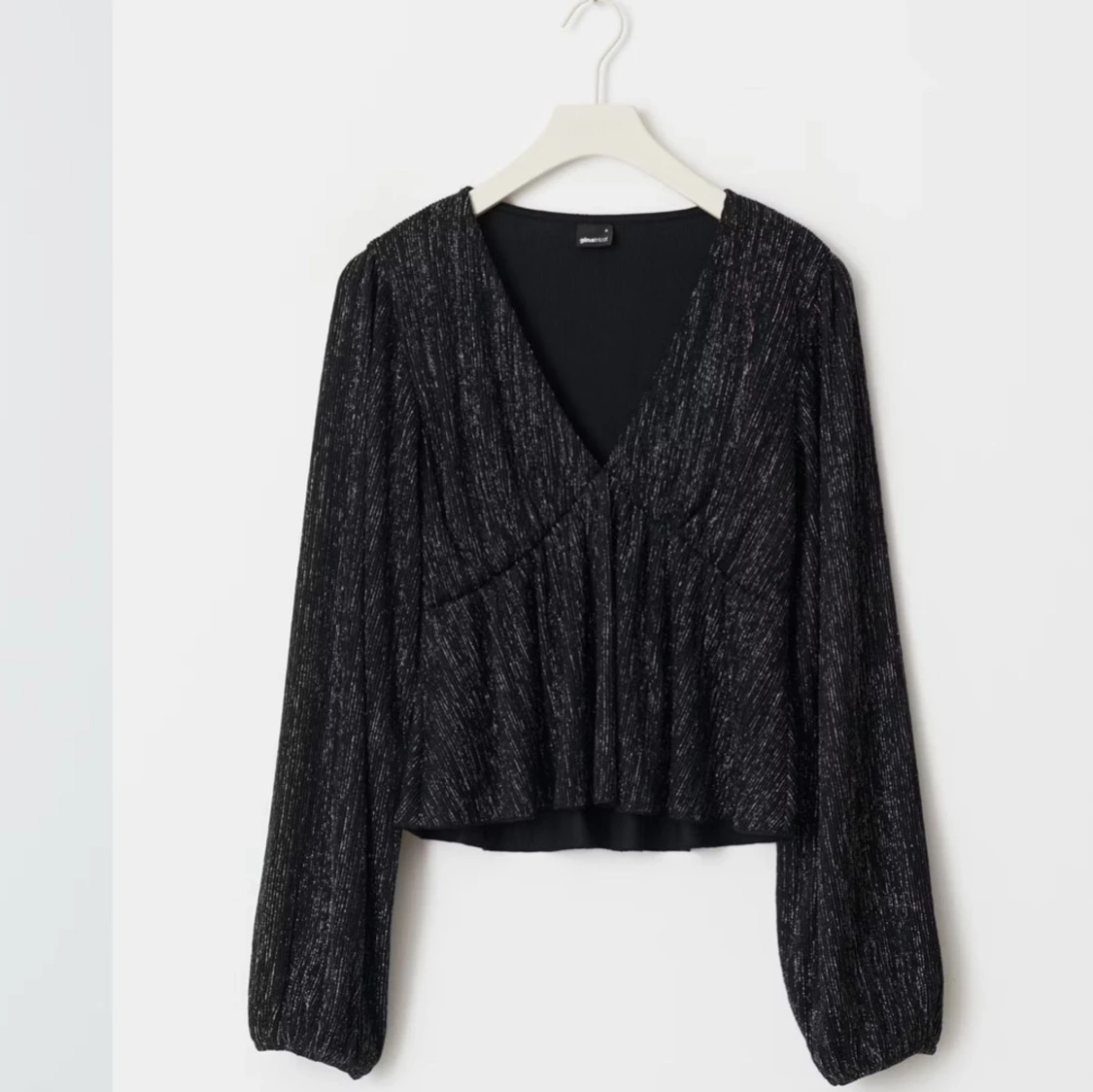 Svart glittrig blus - 1